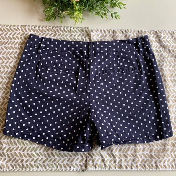 Women’s Shorts - Picture 2 of 4